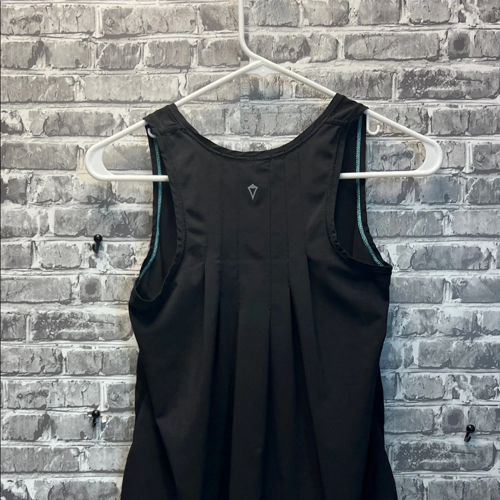 Girl's IVIVVA‎ top